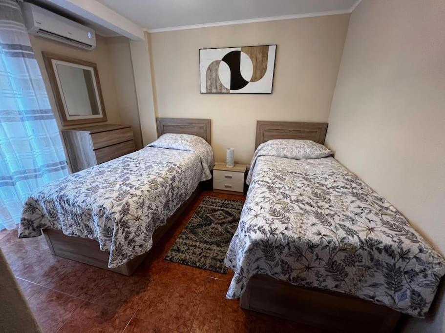 2 Bedroom Levante Beach Benidorm Eksteriør bilde