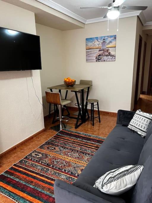 2 Bedroom Levante Beach Benidorm Eksteriør bilde