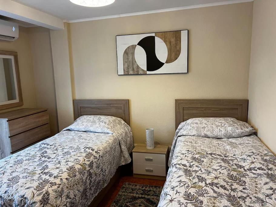 2 Bedroom Levante Beach Benidorm Eksteriør bilde